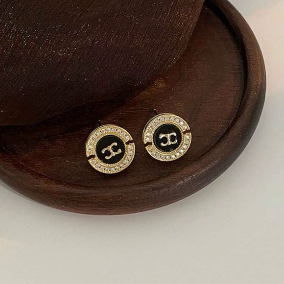 Luxury Gold & Rhinestone Stud Earrings - Picture 1 of 2